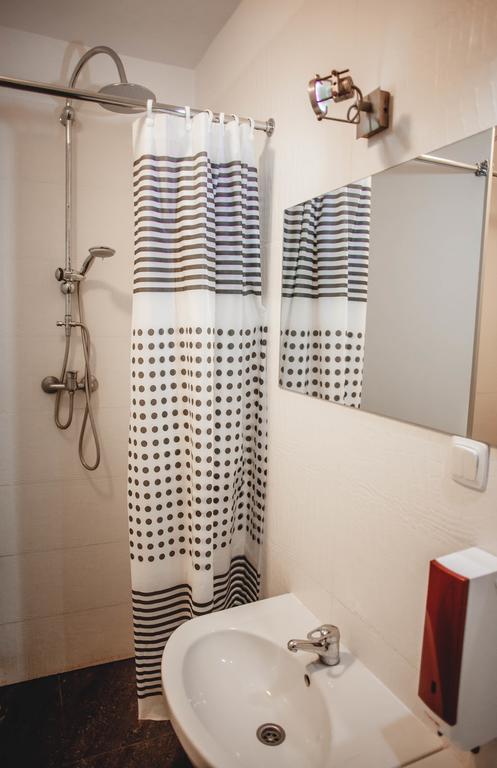 Hostel Lwowska26 Краков Экстерьер фото